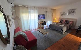 Musa Mar Studio With Balcony Panoramic View In The Residential Area